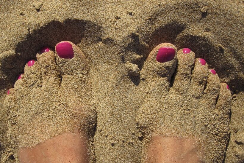 Sommerens neglepleje: Gør dine negle klar til sol og sand
