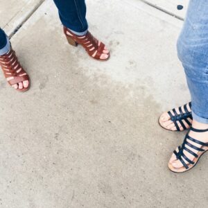 Guide til sommerens bedste valg af flade sandaler til damer 